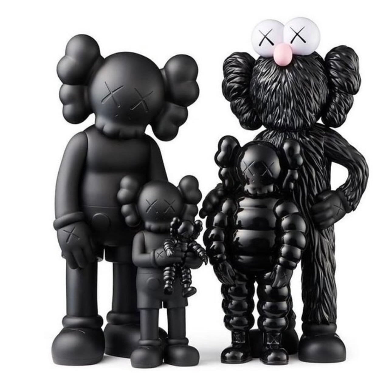 FAMILY KAWS BLACK