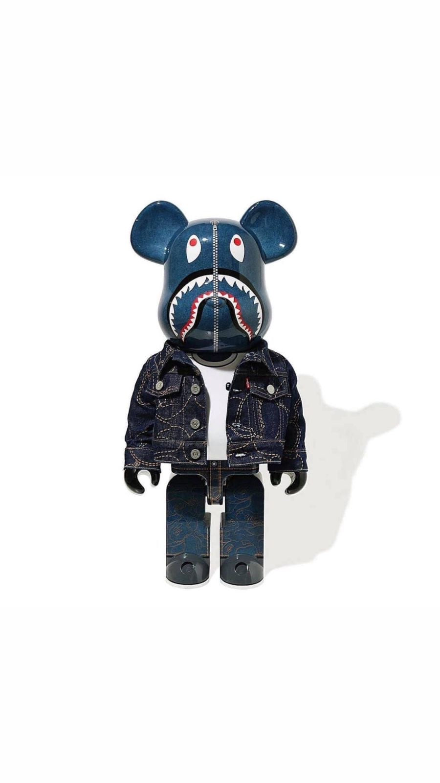 Bearbrick X BAPE X Levi's 1000%